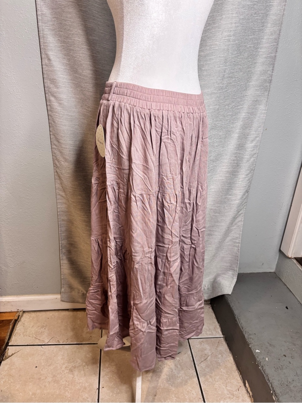 Women's Dusty Rose Tiered Maxi Skirt - Picture 3 of 4
